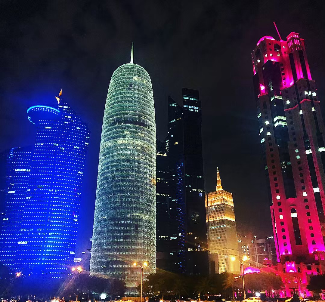 Doha by night, Qatar, uno spettacolo per gli occhi