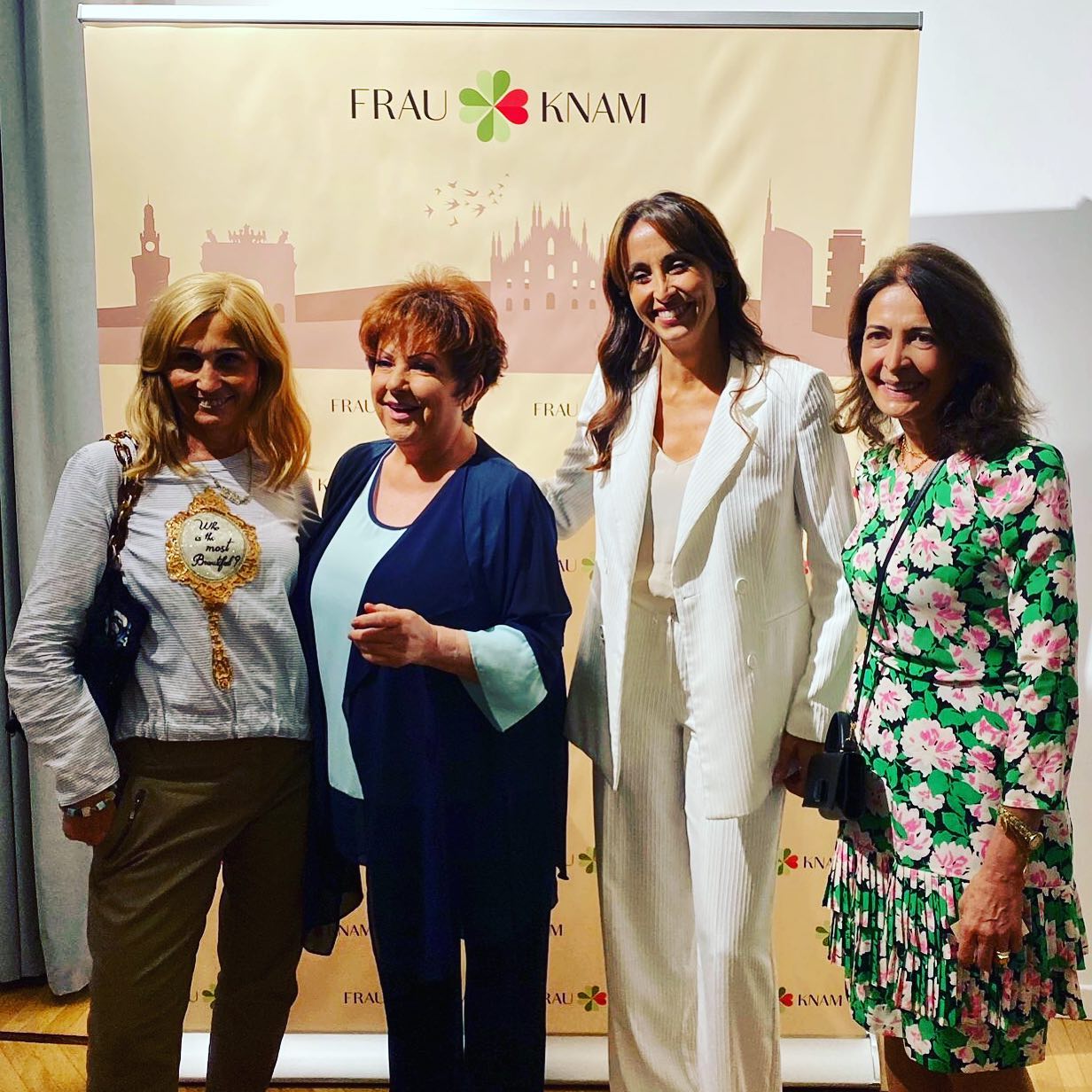 Stasera alla presentazione della nuova pasticceria di @frauknam con @ziabene, @bertiorietta e Alessandra Segre proprietaria del @relaischateaux @relaismeridiana, meravigliosa dimora in quel di Garlenda in Liguria